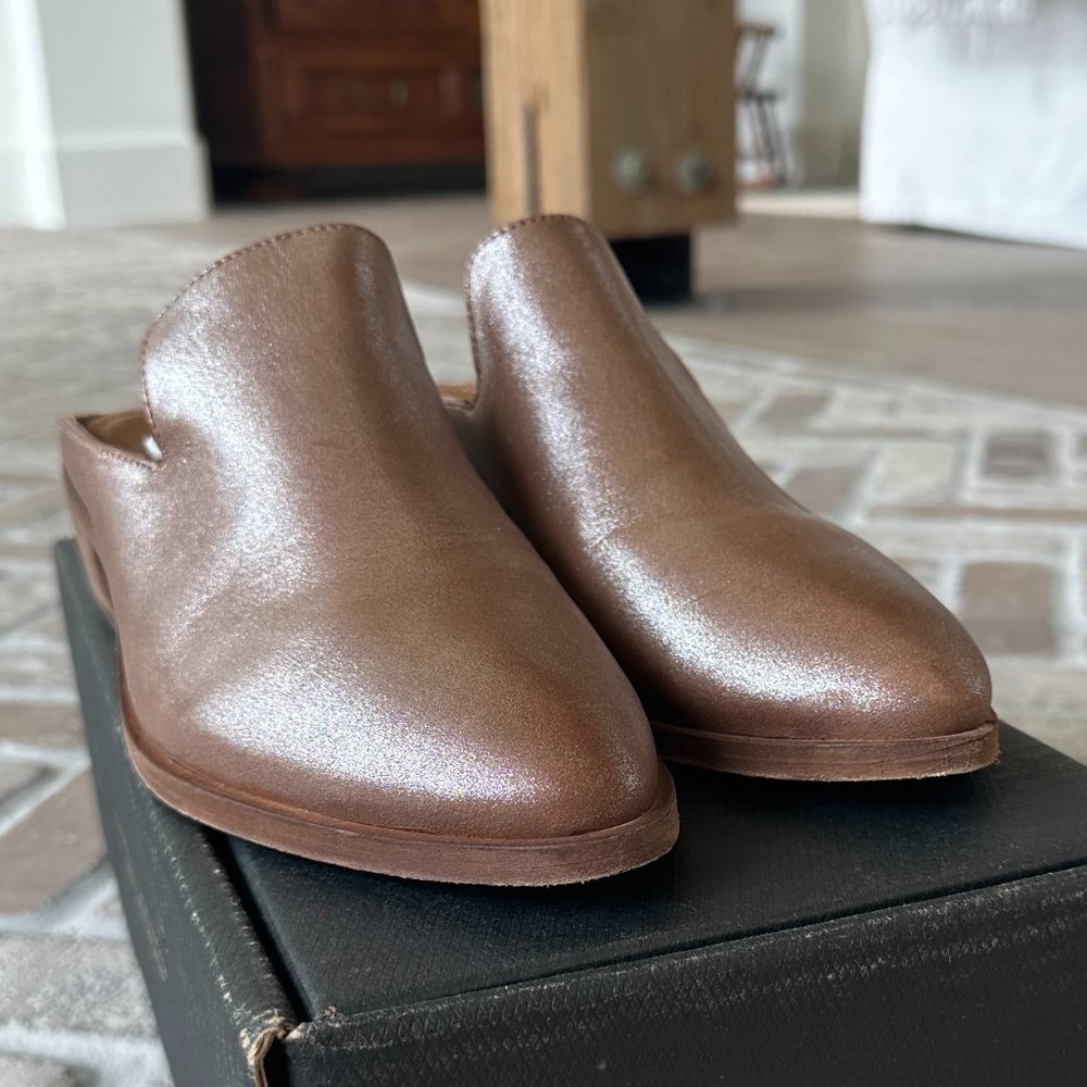 FRYE Women's Ray Mule, Silver/Multi, 8.5/9 M US, New